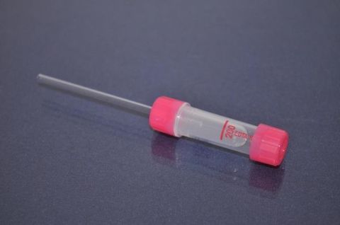 Фото Пробирка вакуумная Microvette 200 с К3 ЭДТА, 0,2 мл с капилляром, с кругл. дном внутрен. пробирки, красная крышка, 11х48 мм, 100 шт/уп Sarstedt AG&Co